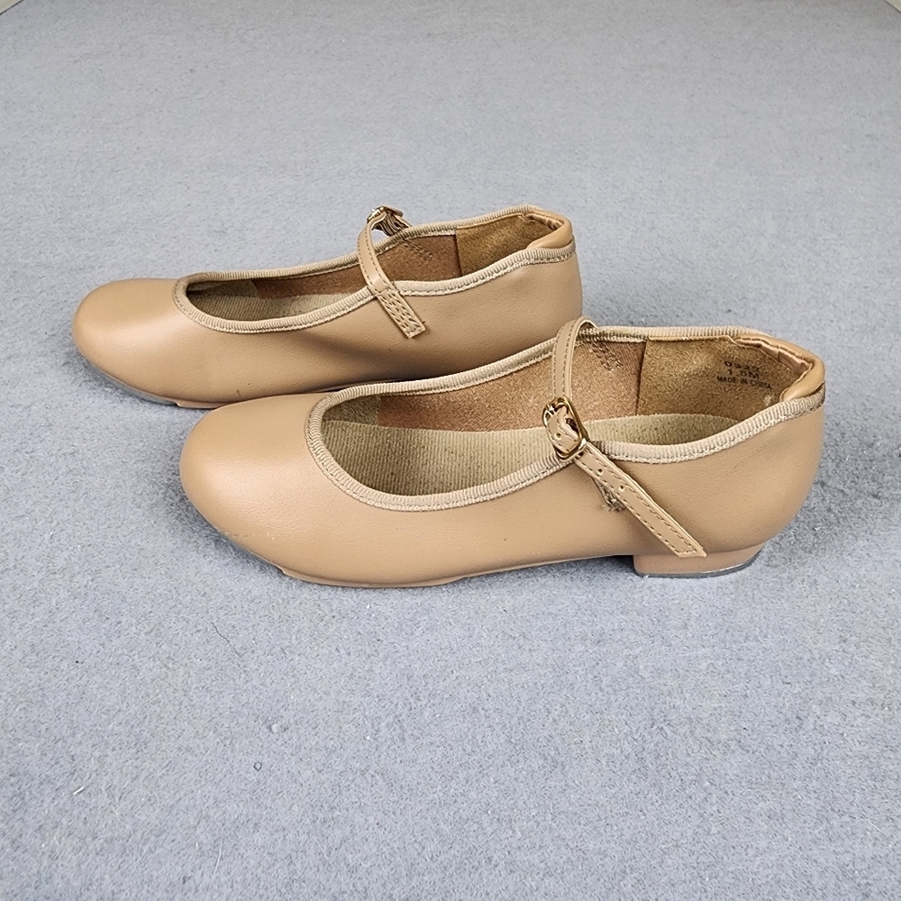 Danshuz Tap Shoes Girls 1.5 Tan Star Tone Taps Adjustable Strap